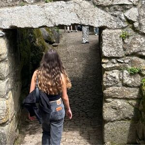 Meet your Posher, Sidney